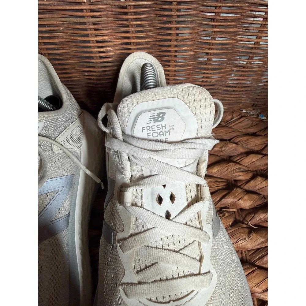 New Balance Fresh Foam More v3 Womens 10 Running Shoes Cream White WMORBK3
